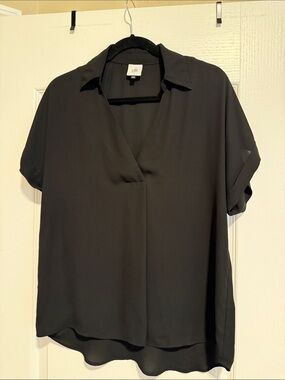 CAbi Black Short-Sleeve V-Neck Collared Blouse